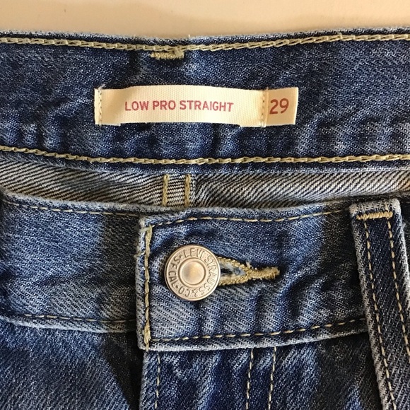 Levi’s W29 (US 8/9) Low Pro Straight Women’s Jeans Distressed A0964-0006 - Picture 7 of 12